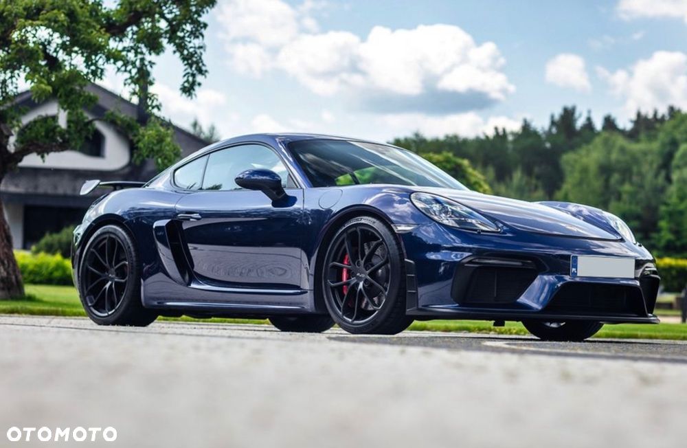 Porsche 718 Cayman GPF GT4 - 4