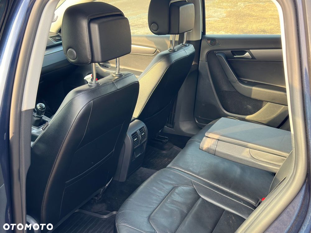 Volkswagen Passat 1.6 TDI BlueMotion Technology Comfortline - 10