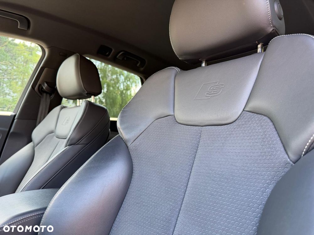 Audi Q5 55 TFSIe quattro S tronic S line - 15