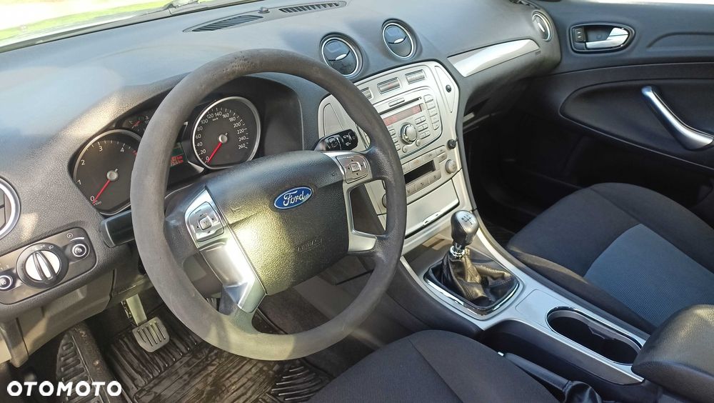 Ford Mondeo - 7