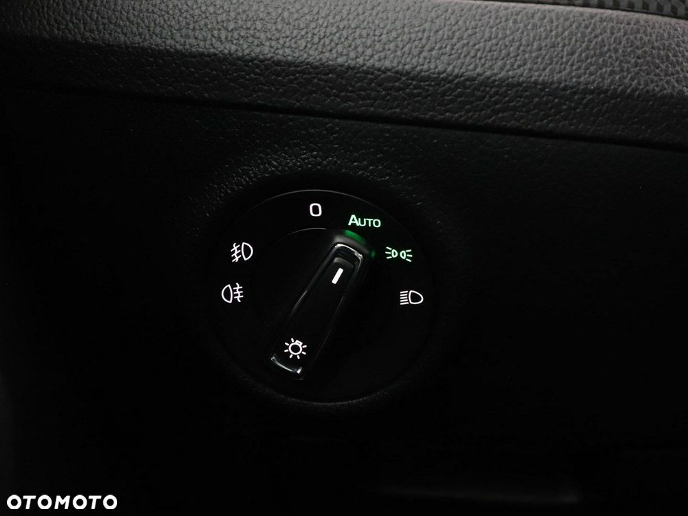 Skoda Superb 1.8 TSI DSG Ambition - 40