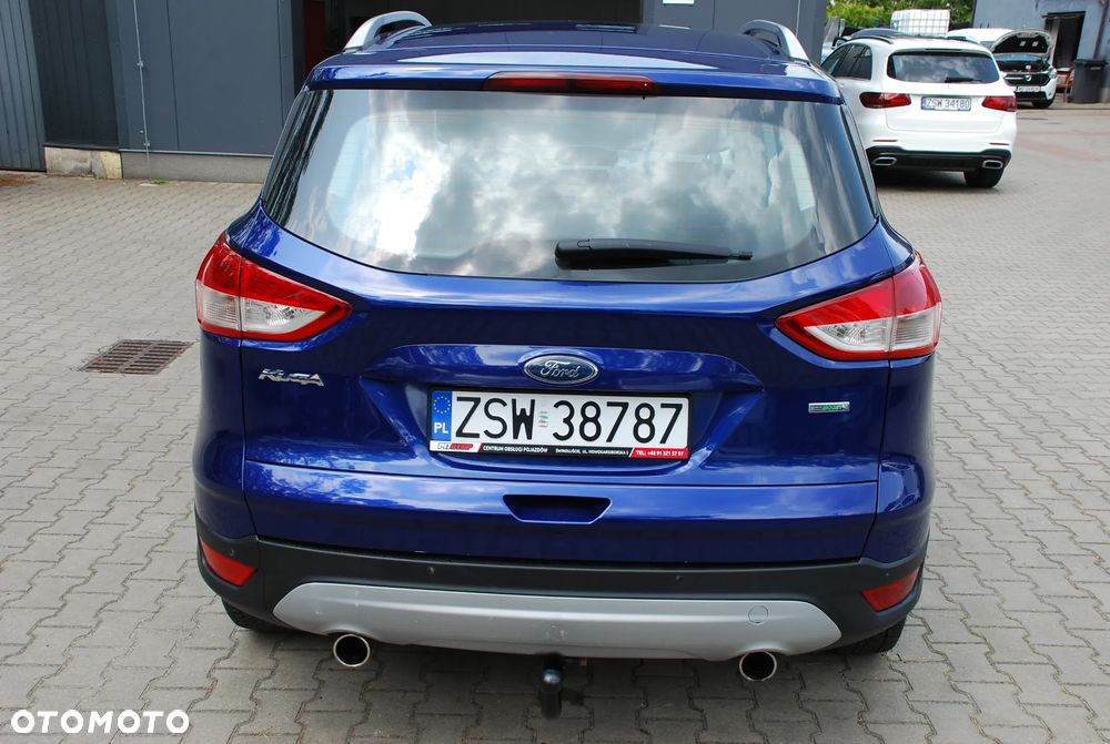 Ford Kuga 1.5 EcoBoost 2x4 Titanium - 18