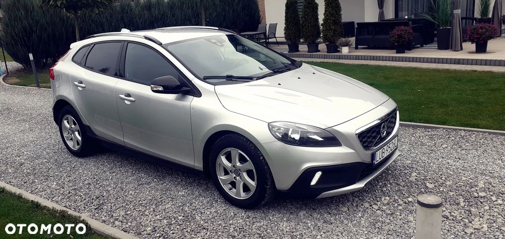 Volvo V40 Cross Country D2 Momentum - 3