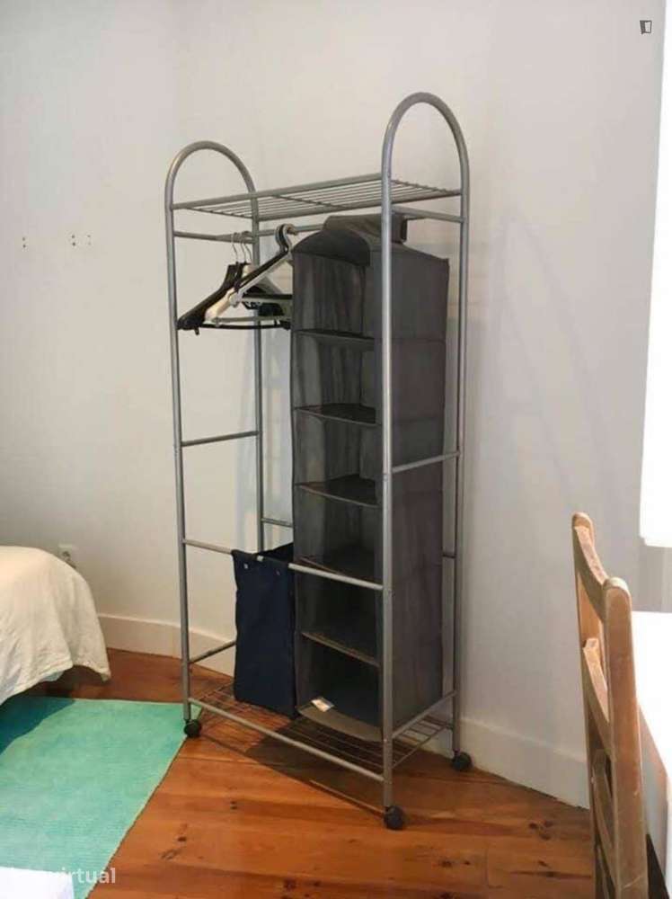 Quarto - localizado em Lisbon - Grande imagem: 5/21