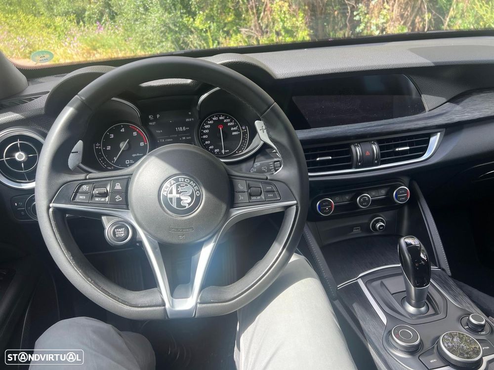 Alfa Romeo Stelvio 2.2 D B-Tech AT8 Q4 - 12