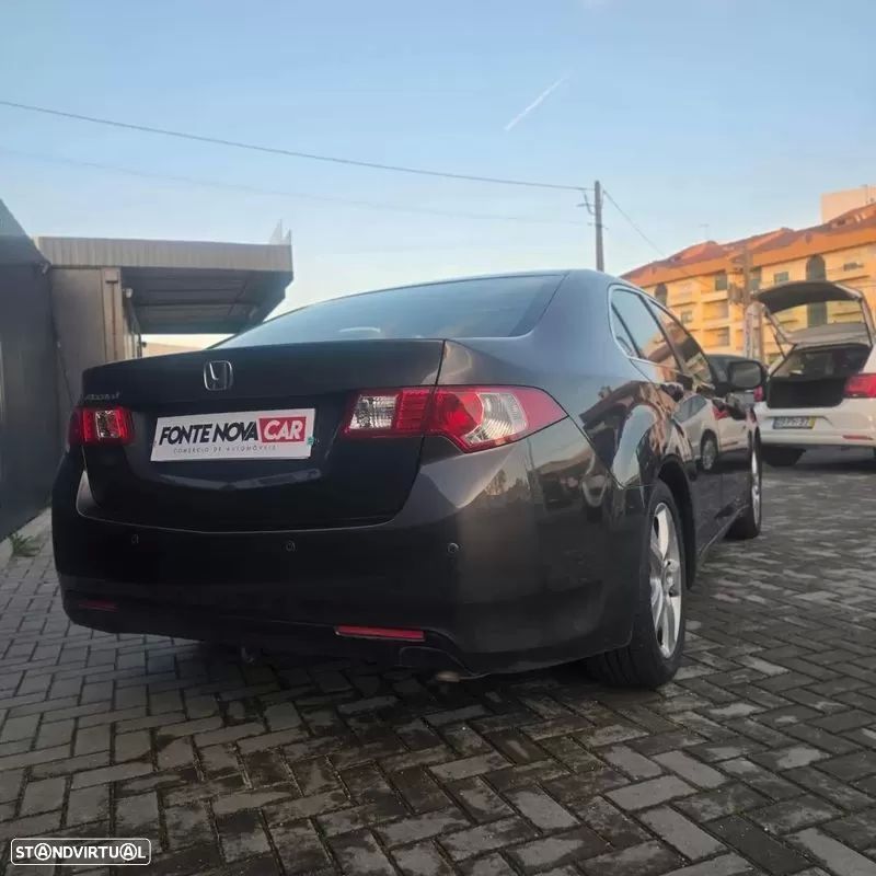 Honda Accord 2.2 i-DTEC Executive Advance E.Limitada - 10