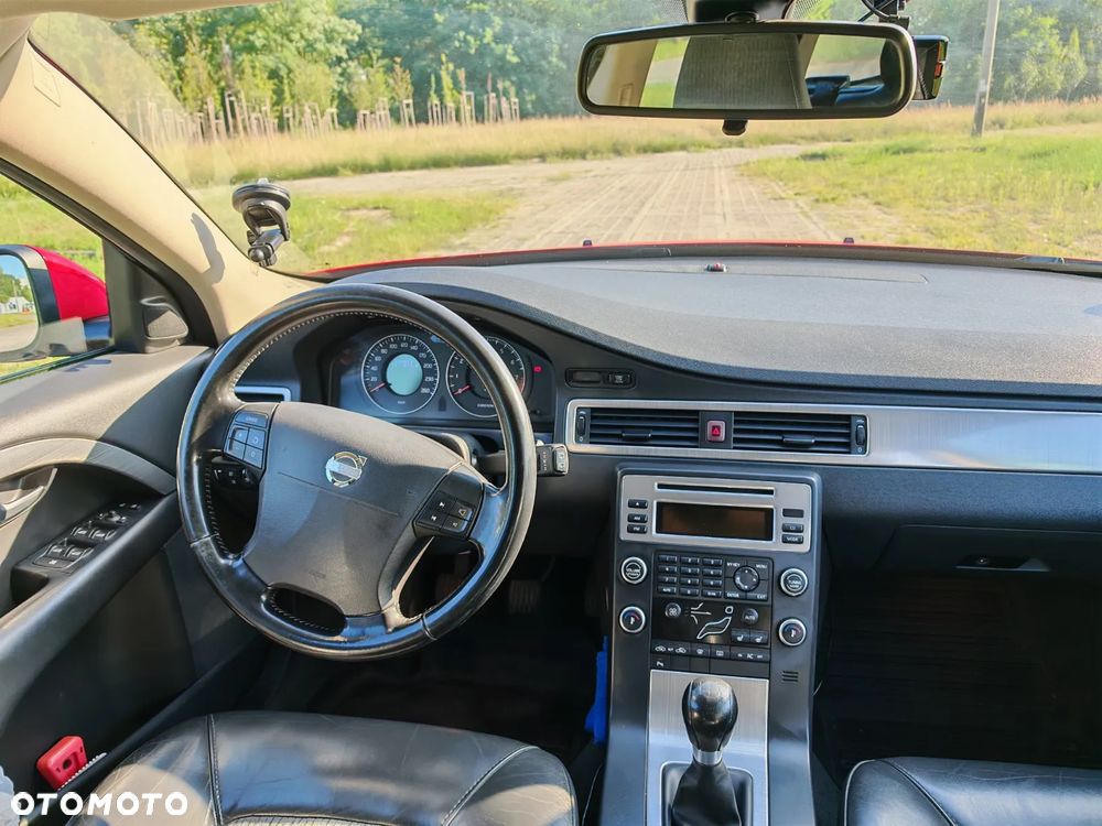 Volvo V70 2.0 - 15