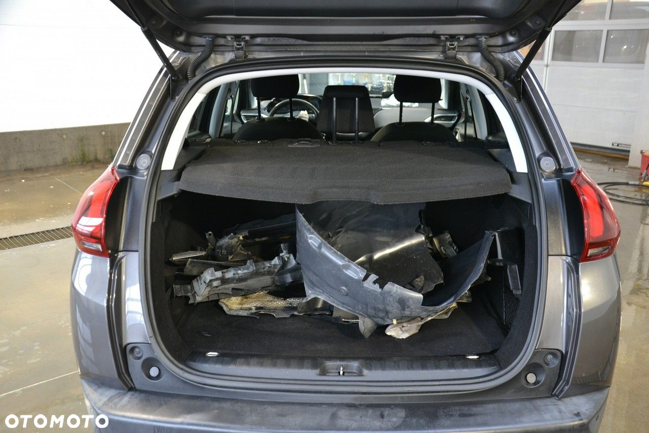 Peugeot 2008 - 18