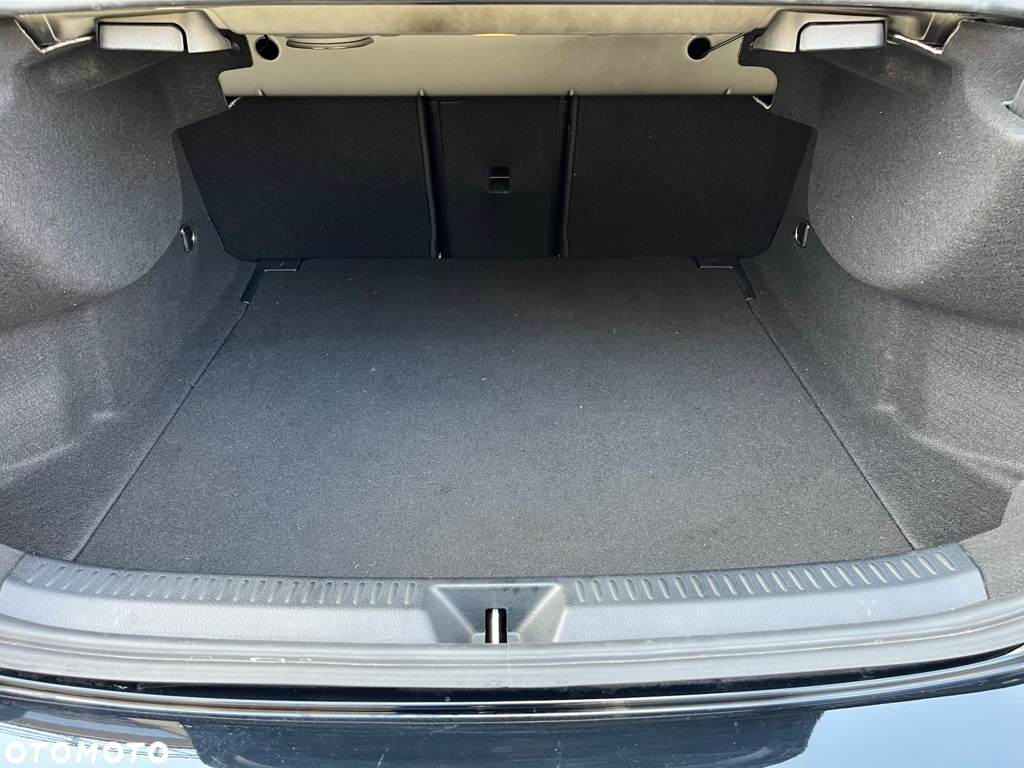 Mercedes-Benz Klasa A 220 4-Matic Progressive 7G-DCT - 15
