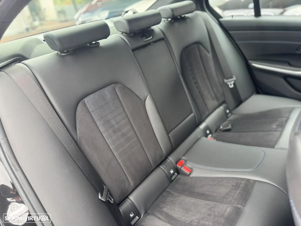 BMW 318 d Pack M - 20