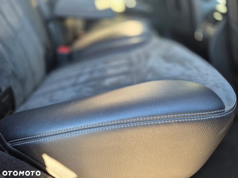 Mercedes-Benz ML 320 CDI 4-Matic - 32