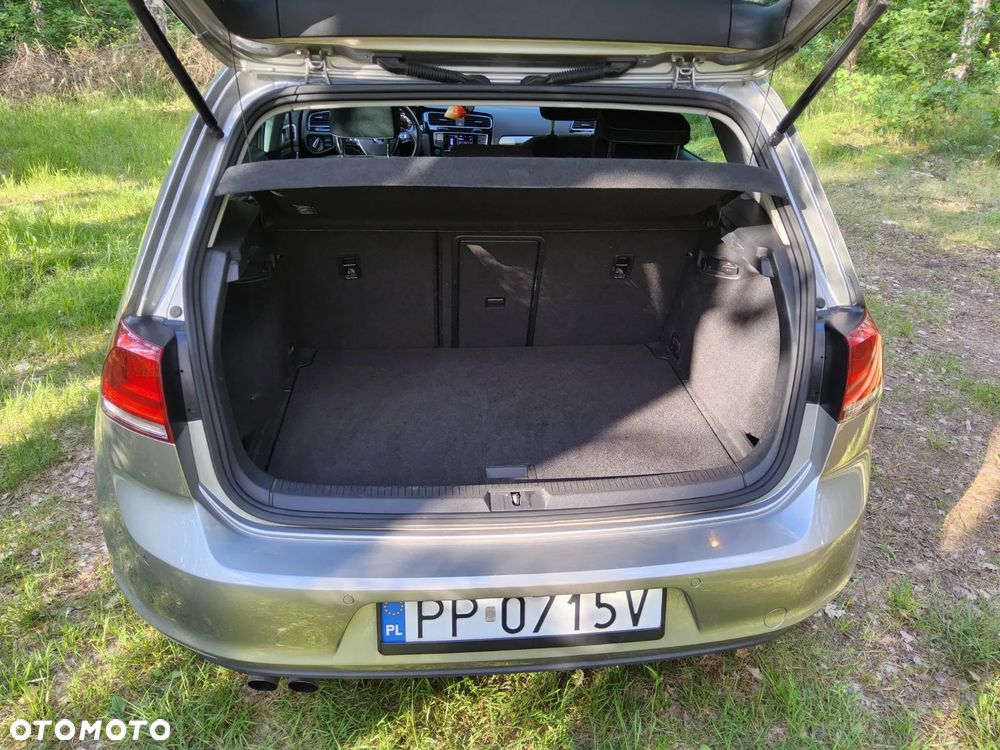 Volkswagen Golf 2.0 TDI BlueMotion Technology Edition - 3