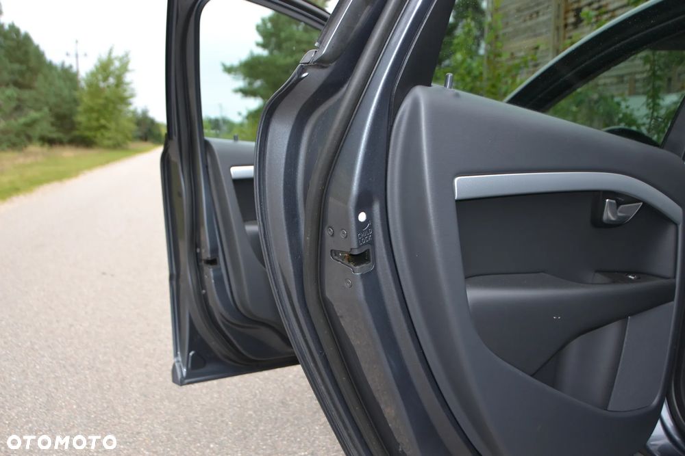 Volvo V70 2.5T RDesign - 35