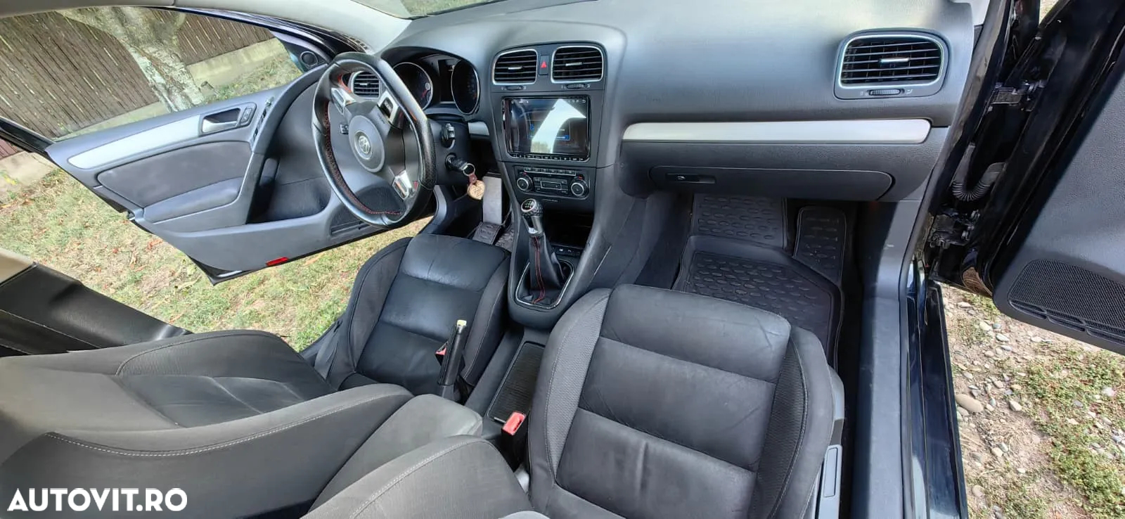 Volkswagen Golf - 8