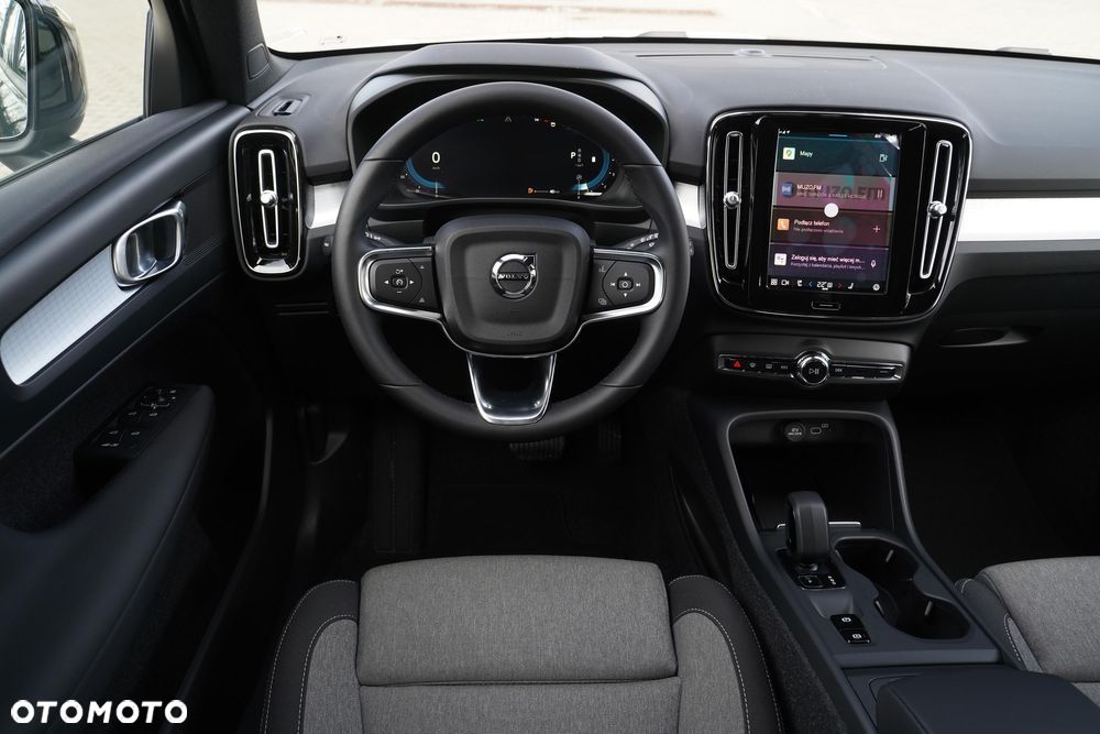 Volvo XC 40 B3 Plus Dark - 14