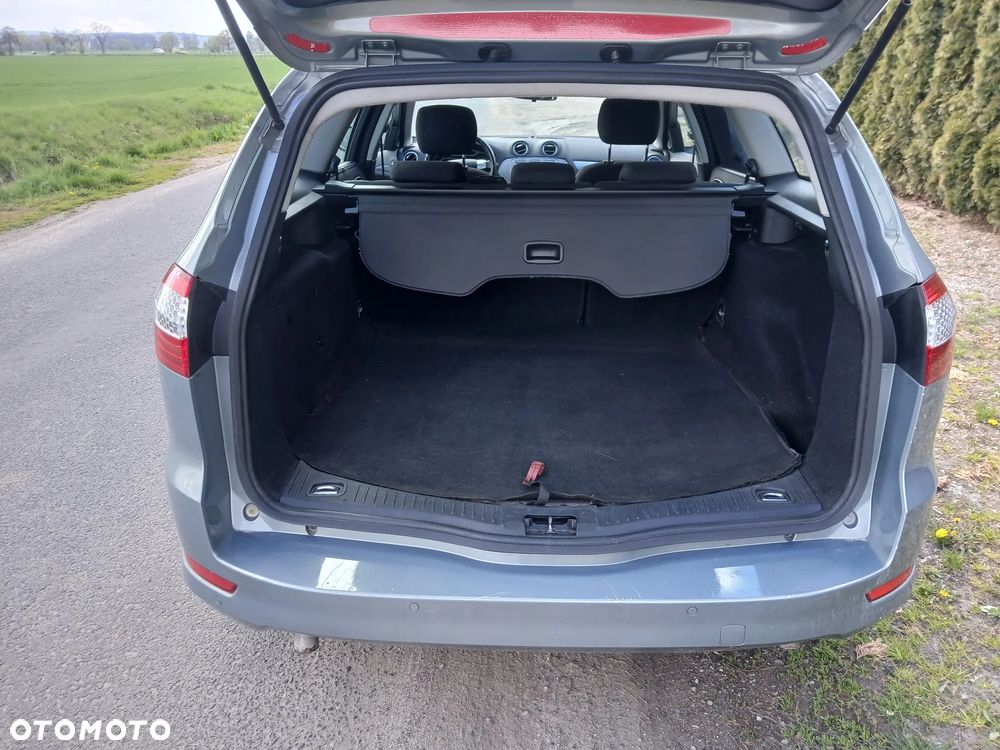 Ford Mondeo 2.5 Titanium - 19