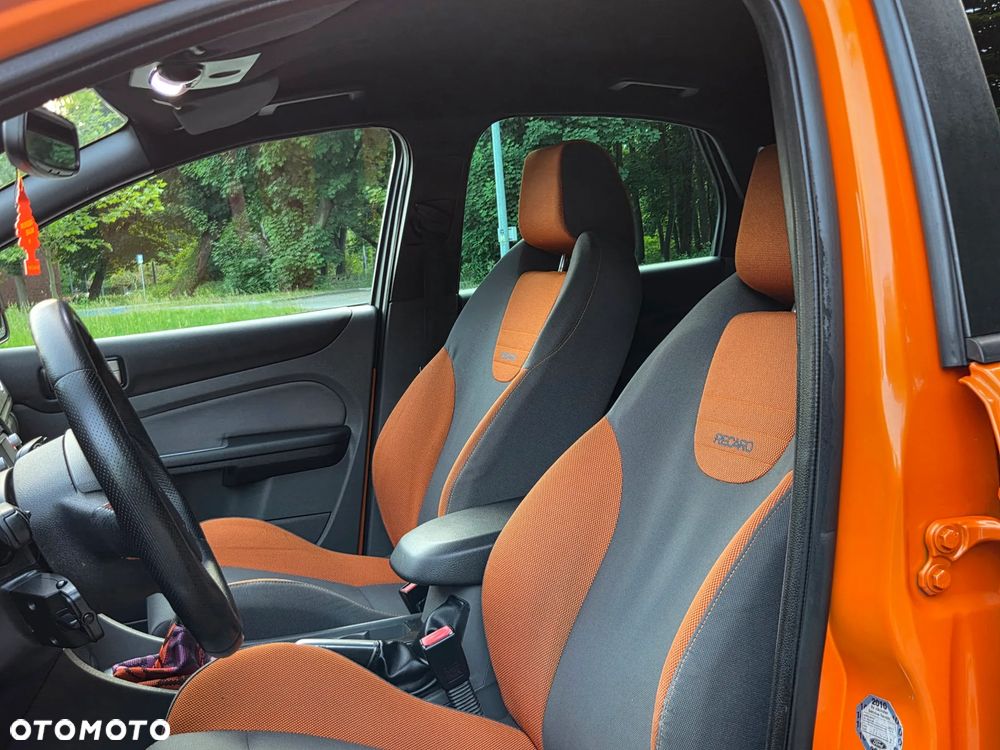 Ford Focus - 4