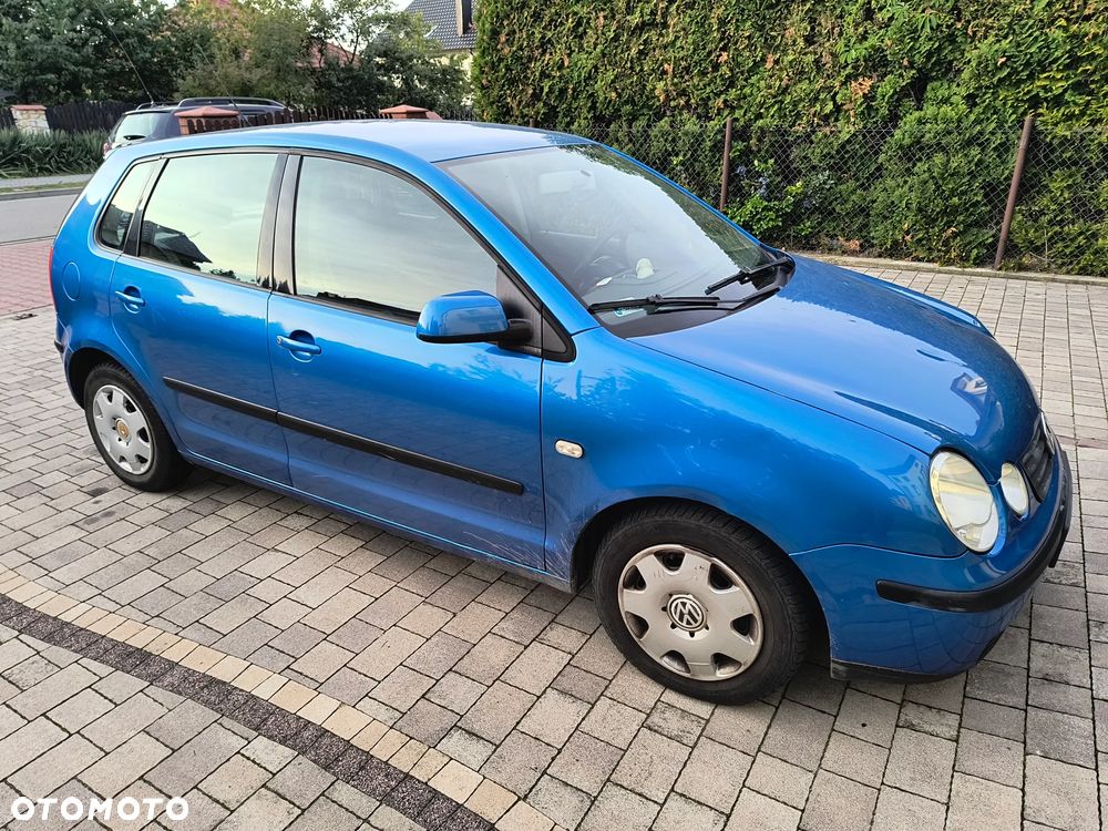 Volkswagen Polo - 2