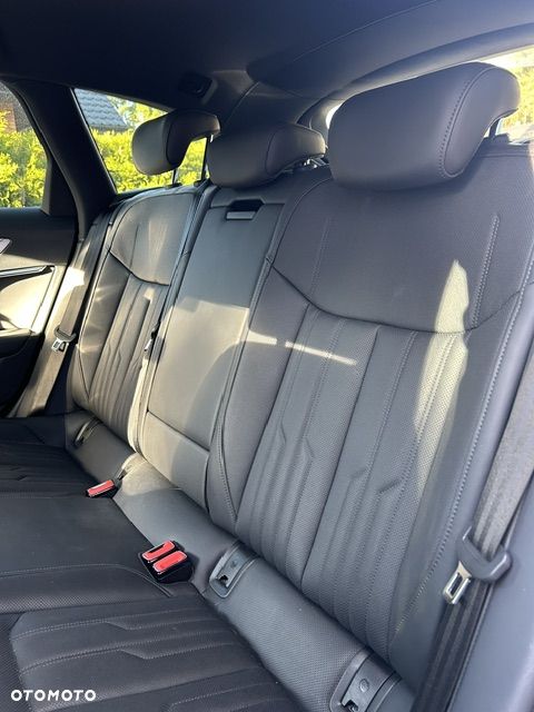 Audi A6 Avant - 11