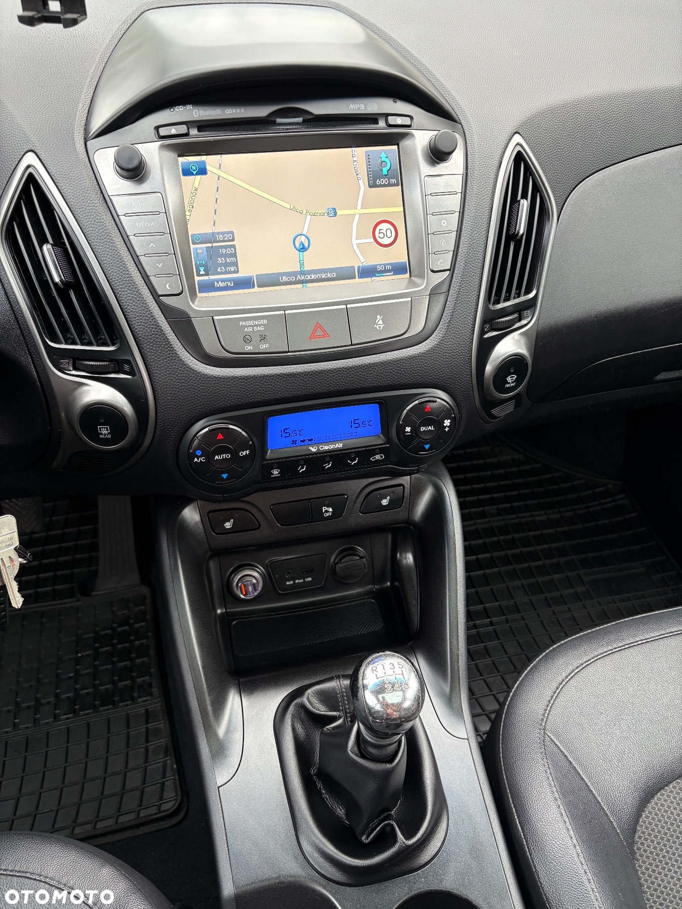 Hyundai ix35 1.7 CRDi 2WD blue Style - 29