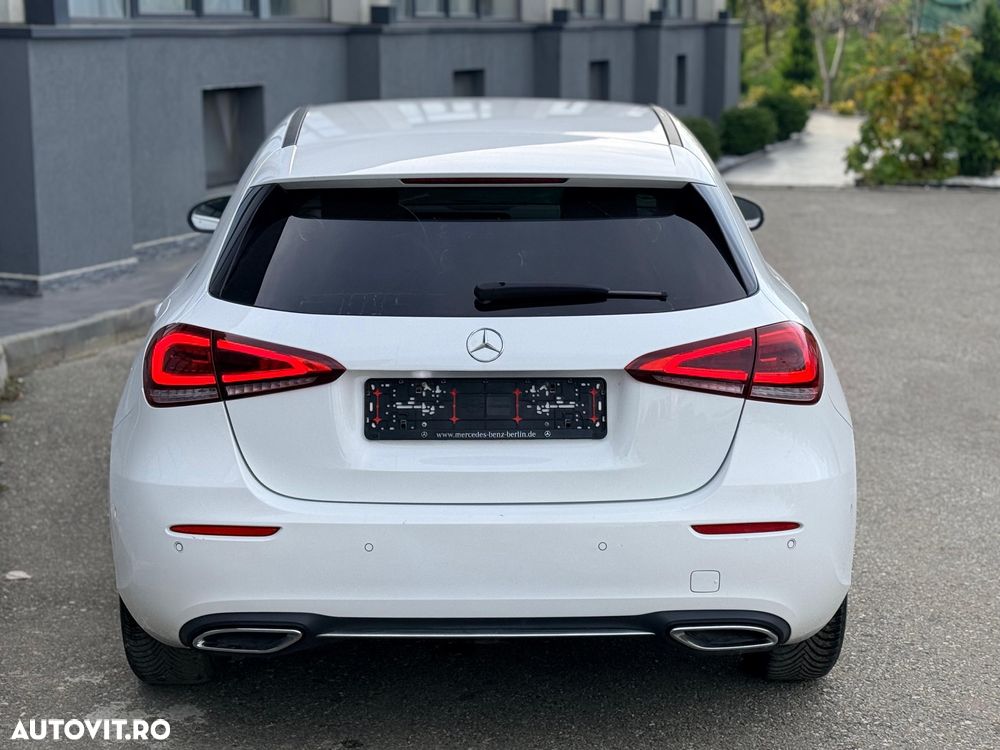 Mercedes-Benz A 180 d 7G-DCT - 3