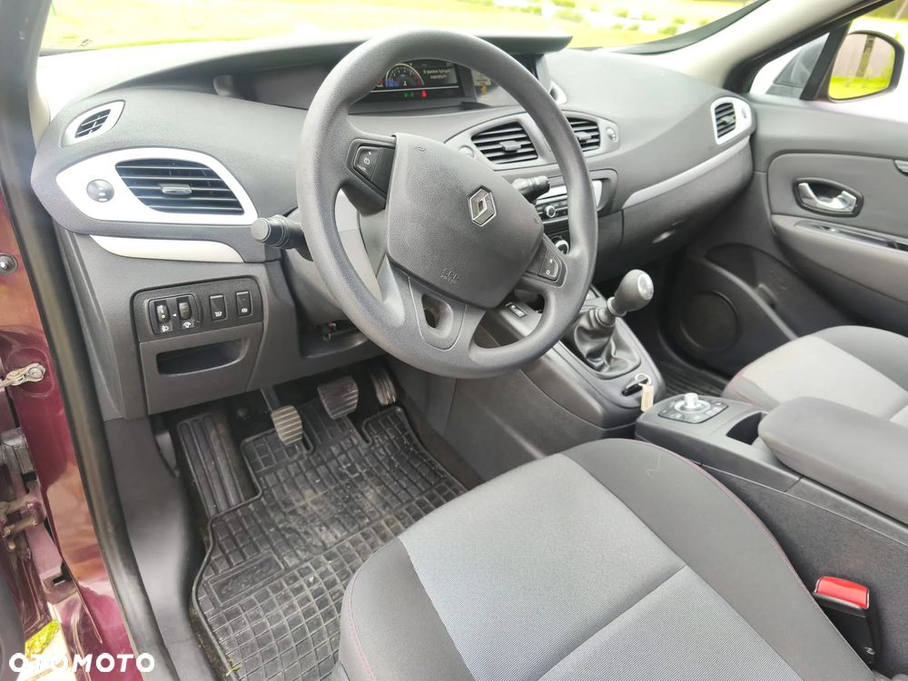 Renault Scenic - 16