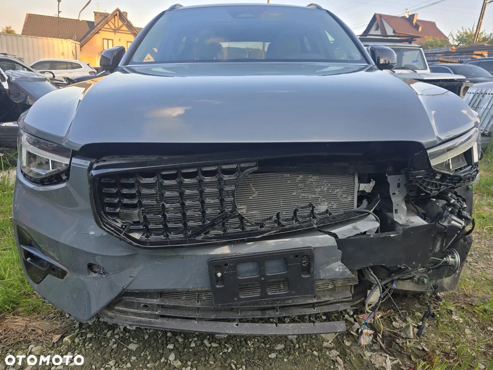 Volvo XC 40 - 3
