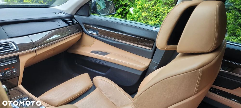 BMW Seria 7 730d Blue Performance - 21