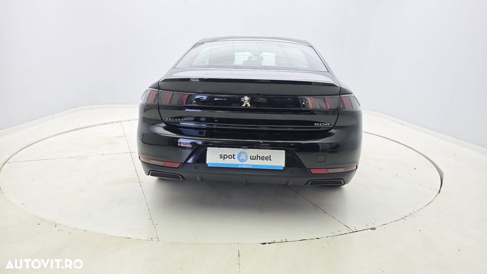 Peugeot 508 - 8