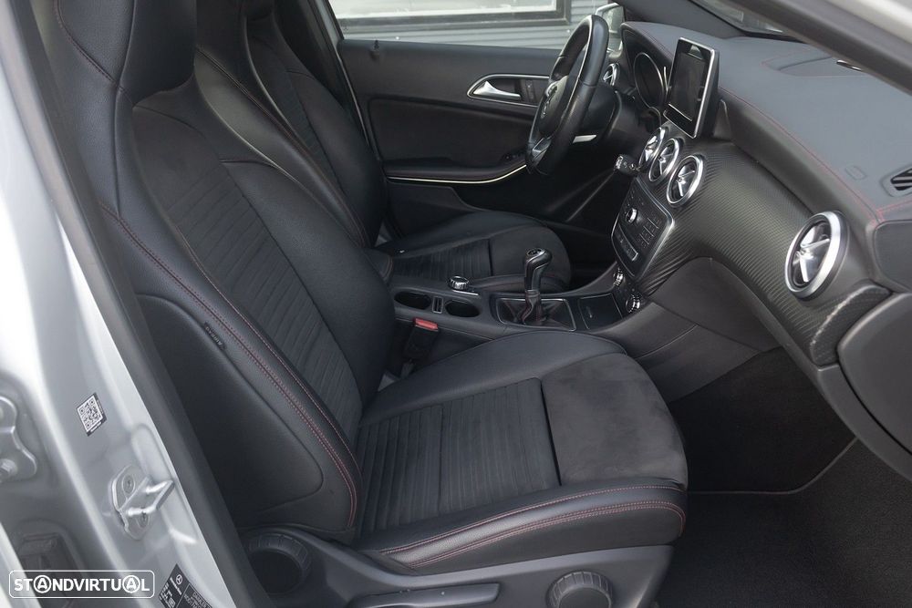 Mercedes-Benz A 180 d AMG Line - 19