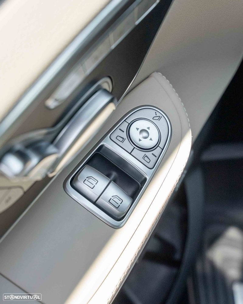 Mercedes-Benz V 300 d Exclusive - 47