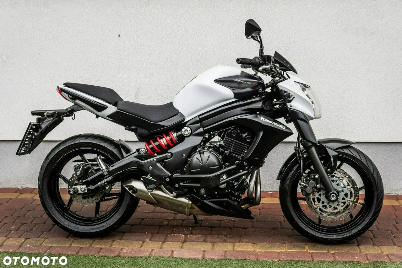 Kawasaki ER - 2
