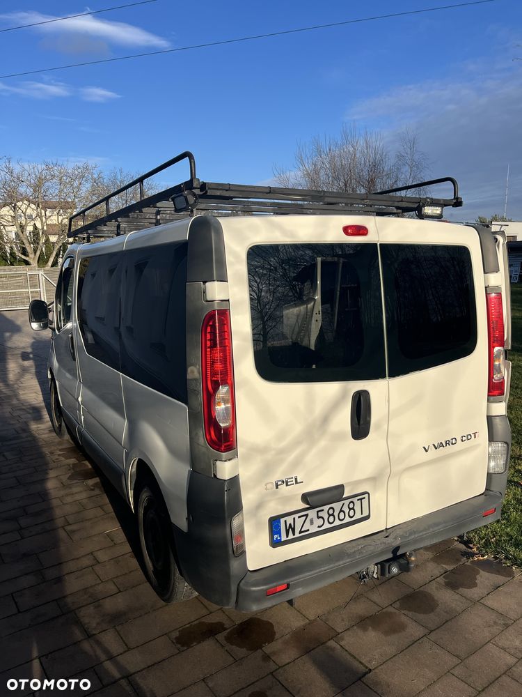 Opel Vivaro - 8