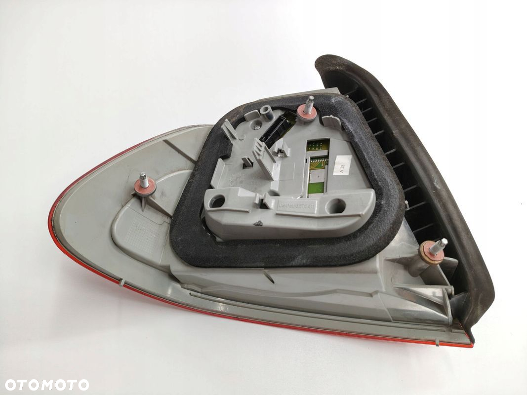 LAMPA PRAWY TYŁ PRAWA TYLNA BMW 3 Coupe E46 6920700 - 8