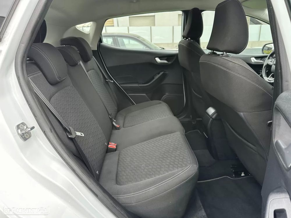 Ford Fiesta 1.0 EcoBoost Hybrid S&S TITANIUM - 45