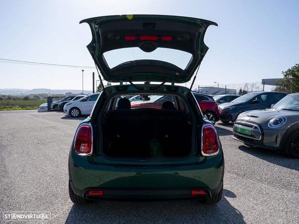 MINI 3 Portas Cooper SE Essential - 13