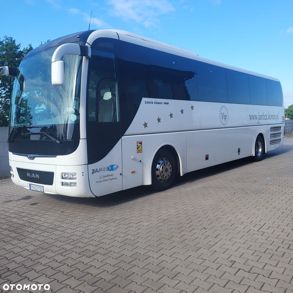 MAN LIONS COACH R07 - 1