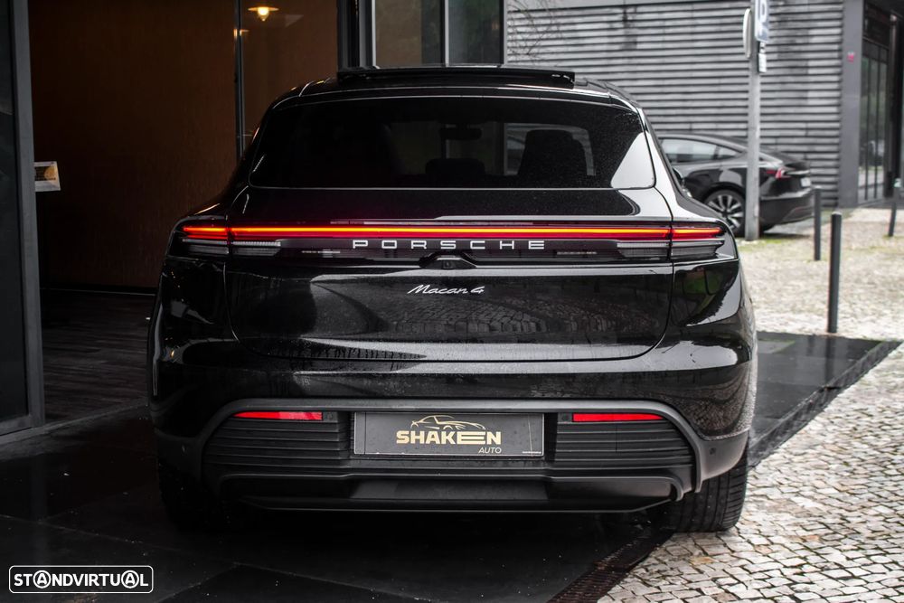 Porsche Macan Electric 4 - 10