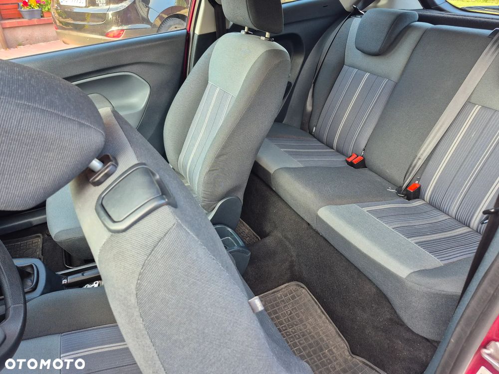Ford Fiesta 1.25 Ambiente EU5 - 6