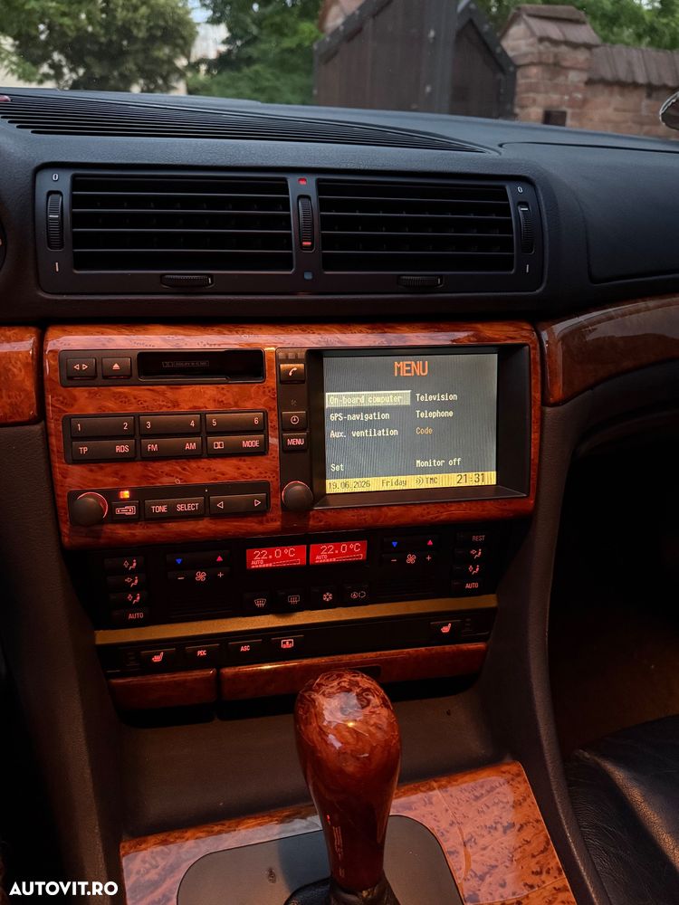 BMW Seria 7 - 24