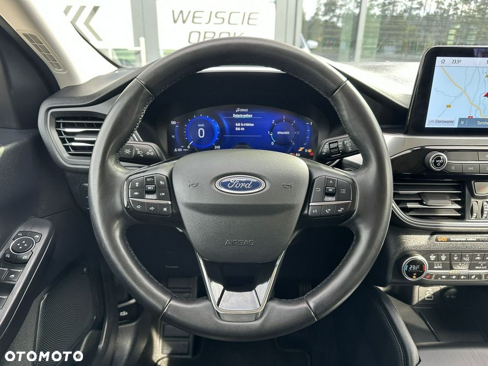 Ford Kuga 2.0 EcoBlue 4x4 TITANIUM - 19