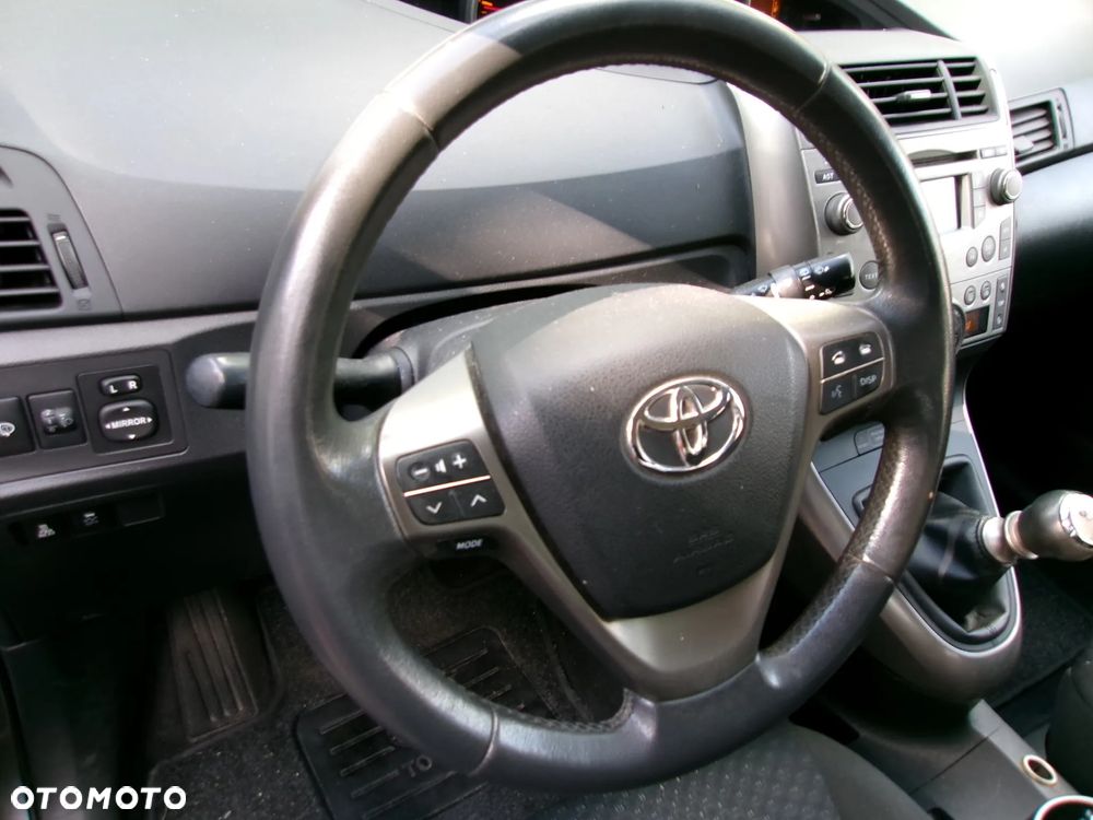 KIEROWNICA SKÓRA TEMPOMAT TOYOTA VERSO 09-13 - 1