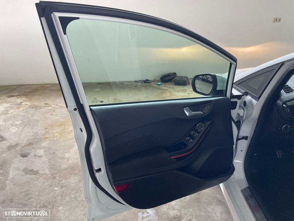 Ford Fiesta 1.0 EcoBoost ST-Line - 17