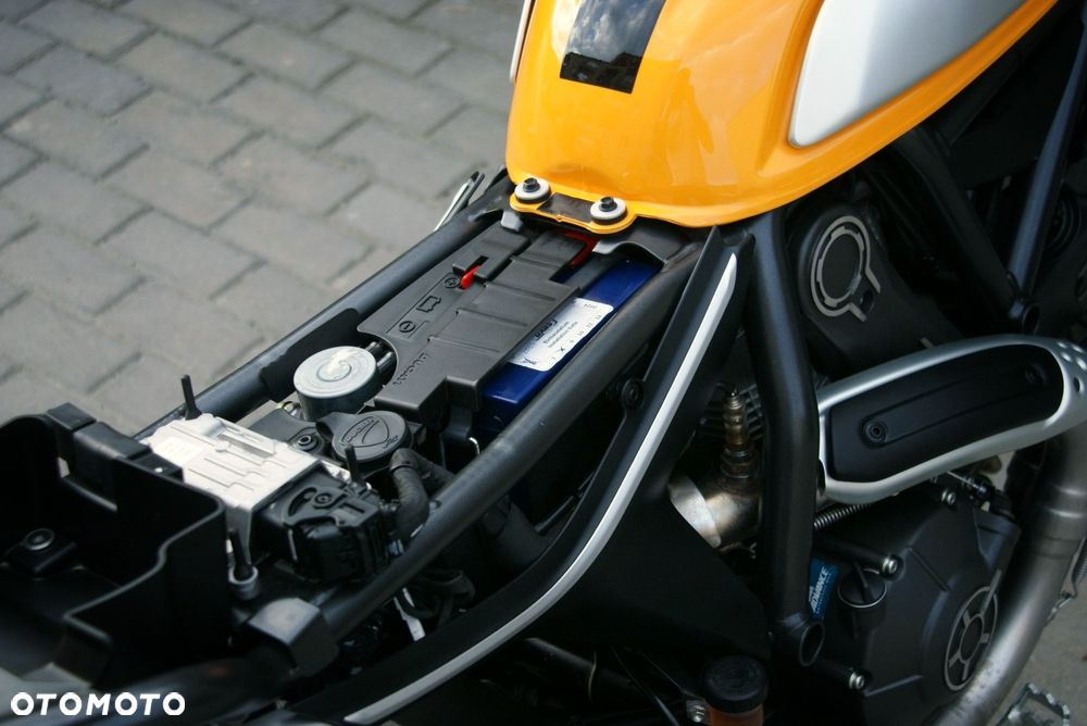 Ducati Scrambler - 13