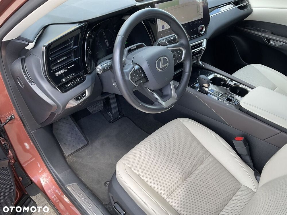Lexus RX - 11