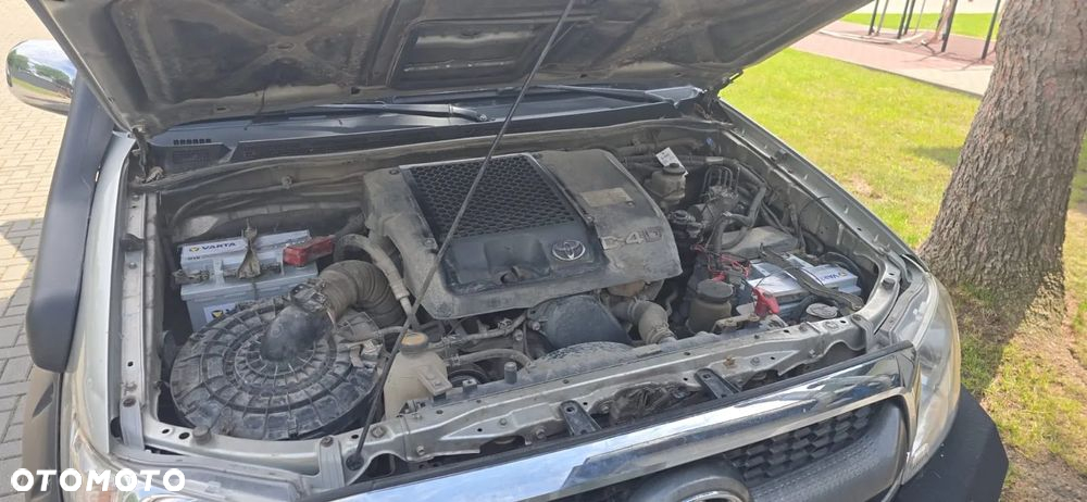 Toyota Hilux - 5