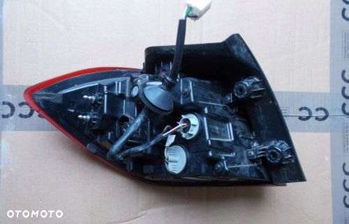 HYUNDAI I30 III HB 17+ PRAWA TYLNA LAMPA LED ORYGINAŁ 92402G4100 - 3