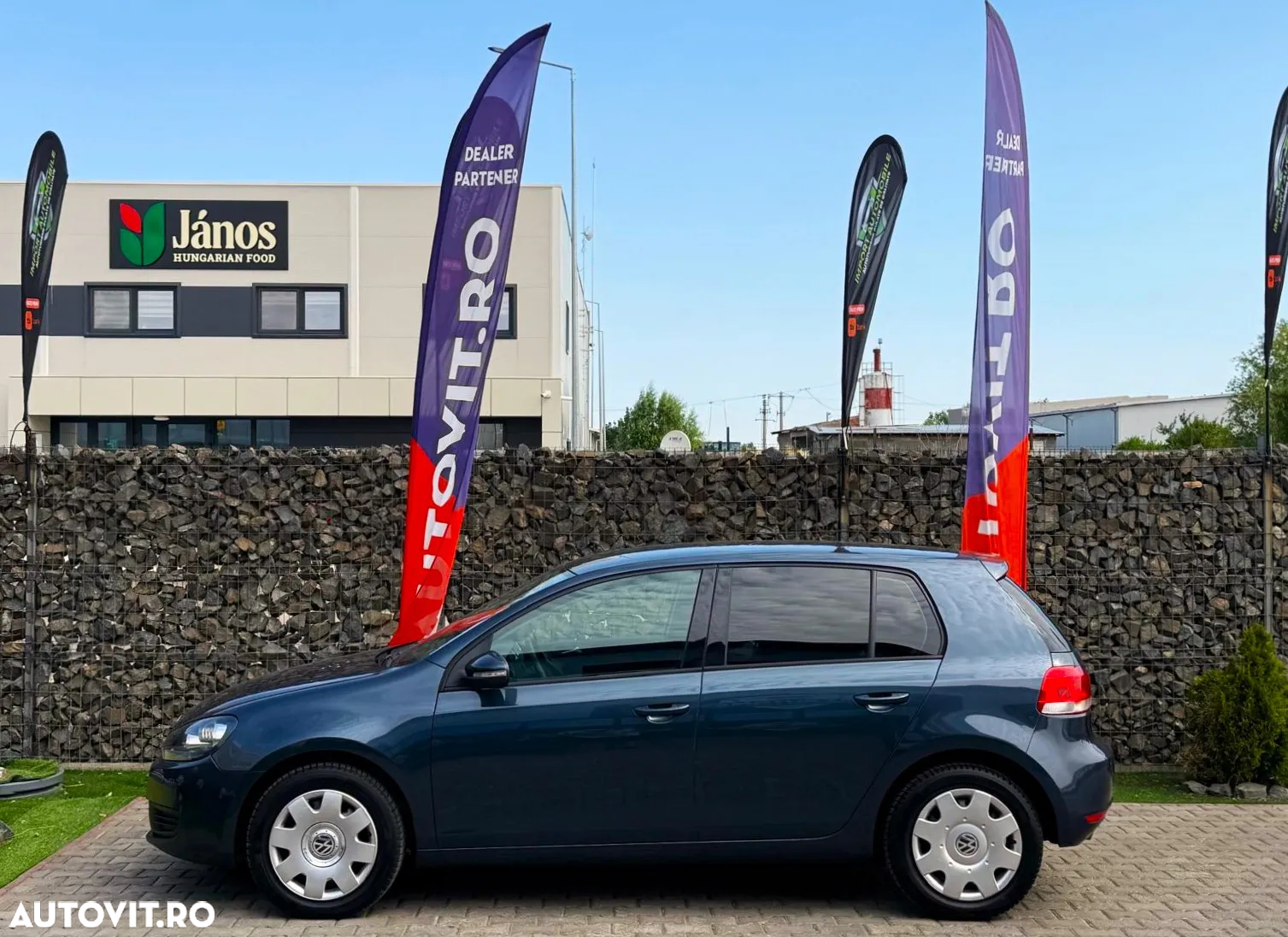 Volkswagen Golf - 17