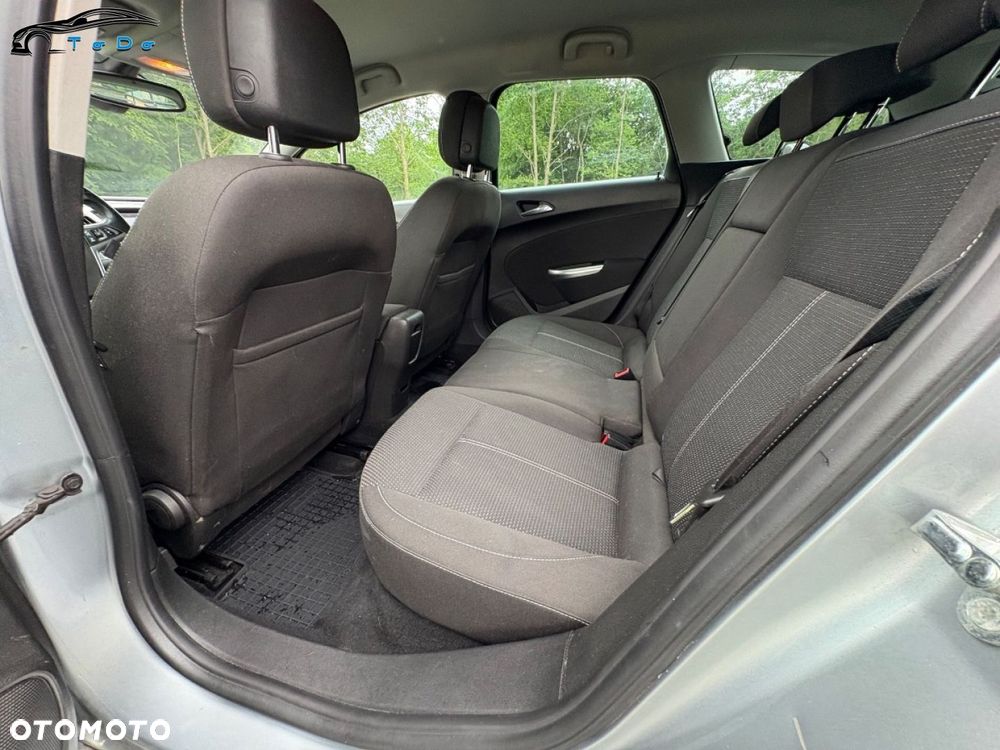 Opel Astra 2.0 CDTI Cosmo - 23