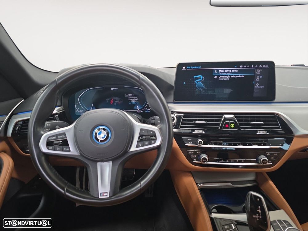 BMW 530 e - 8